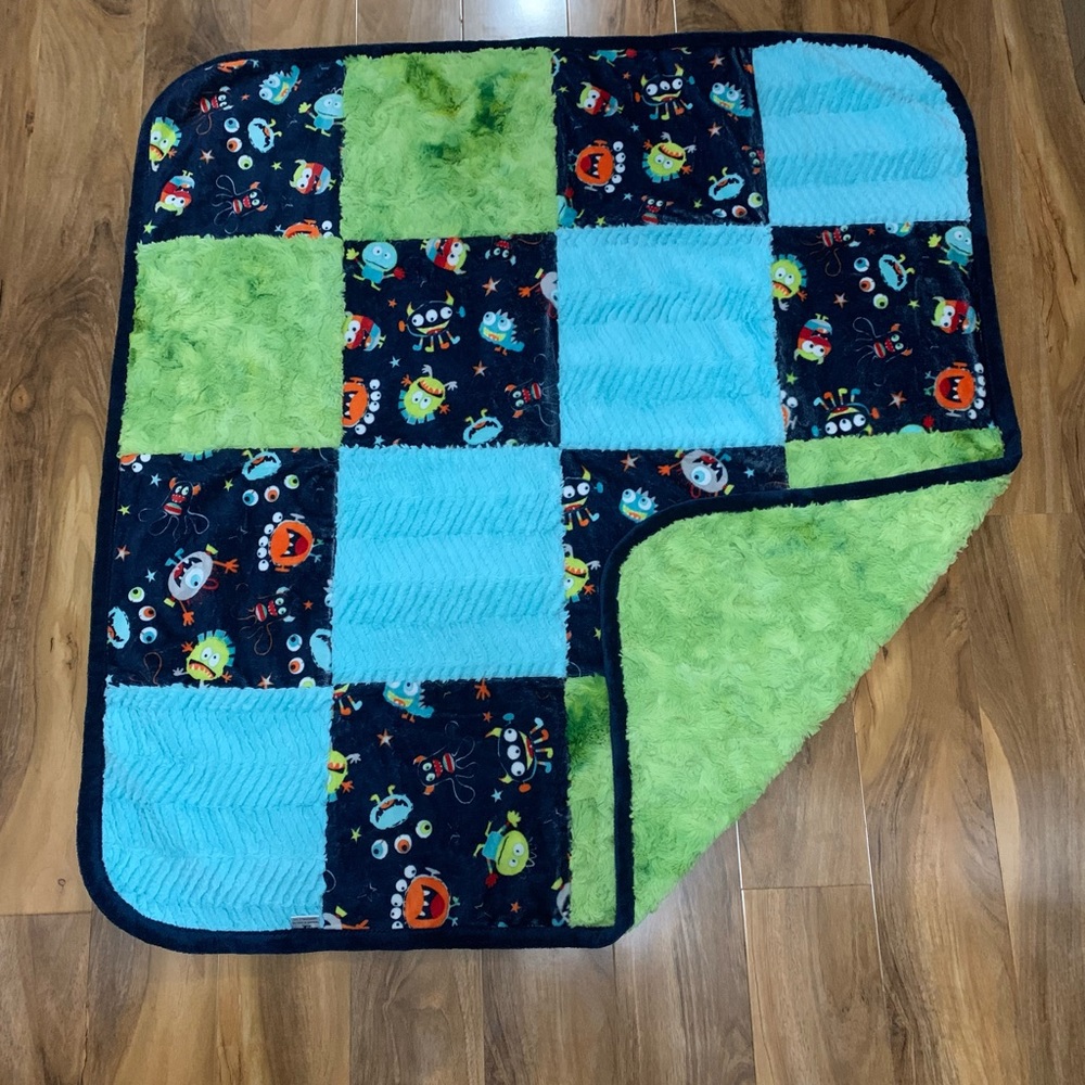 VGUC Toddler Patchwork Minky Blanket